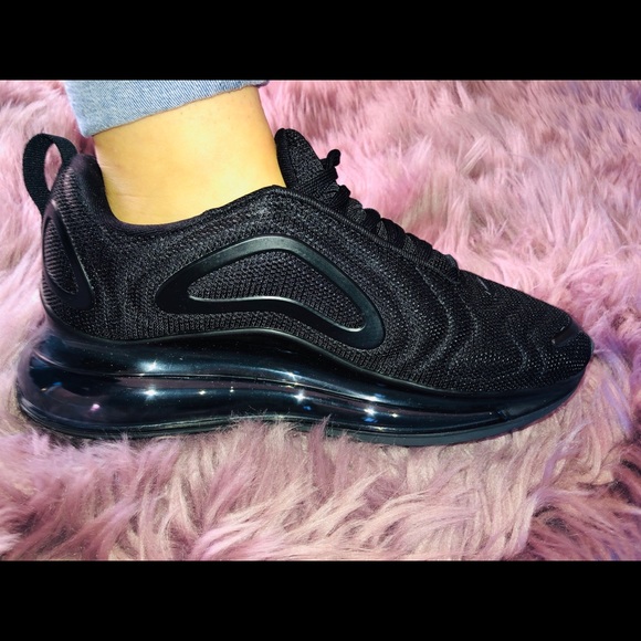Nike Black Air Max 720 - Picture 4 of 4